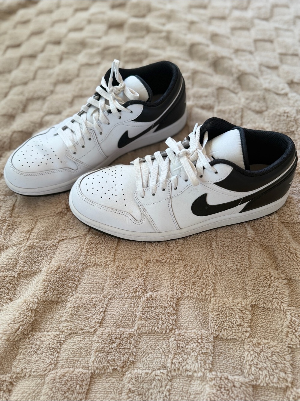 Air Jordan 1 Low Reverse Panda White Black Men’s 10.5 553558-132